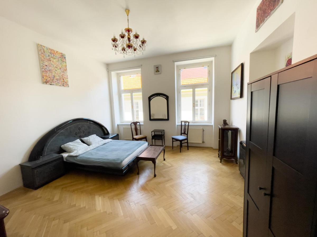 Center Of Prague Apartment 369 Bagian luar foto